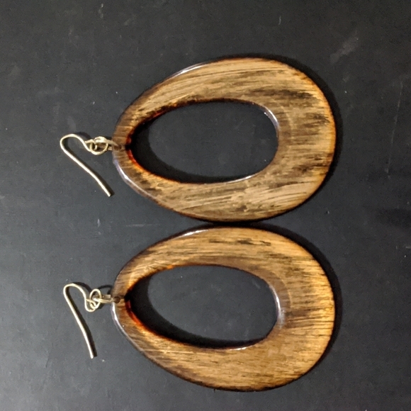 Gold Tone Brown Striped Resin Oval Hoop Dangle Statement Earrings - Picture 1 of 4